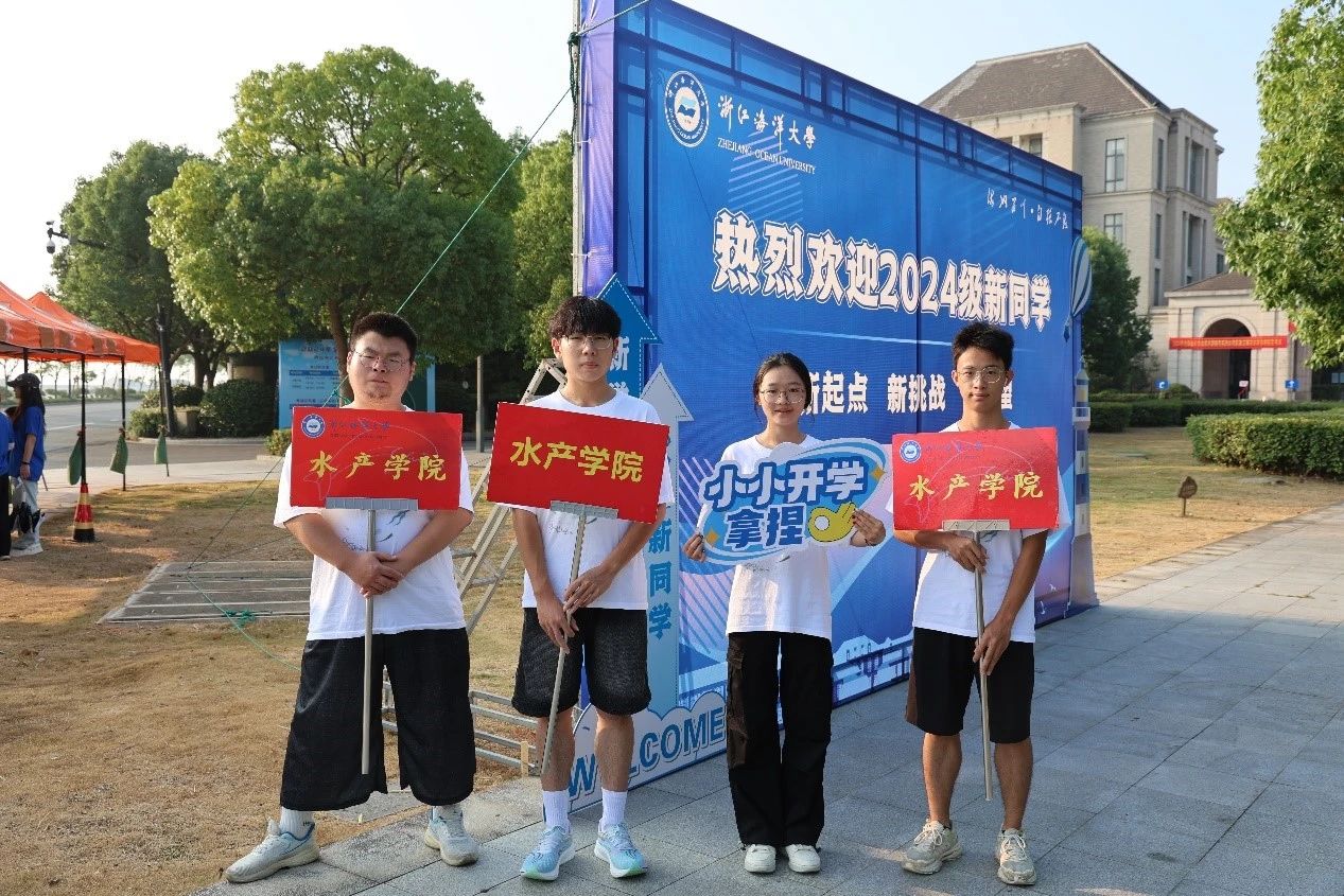 d263720f70530abfebe2bab54deb1436.jpg
